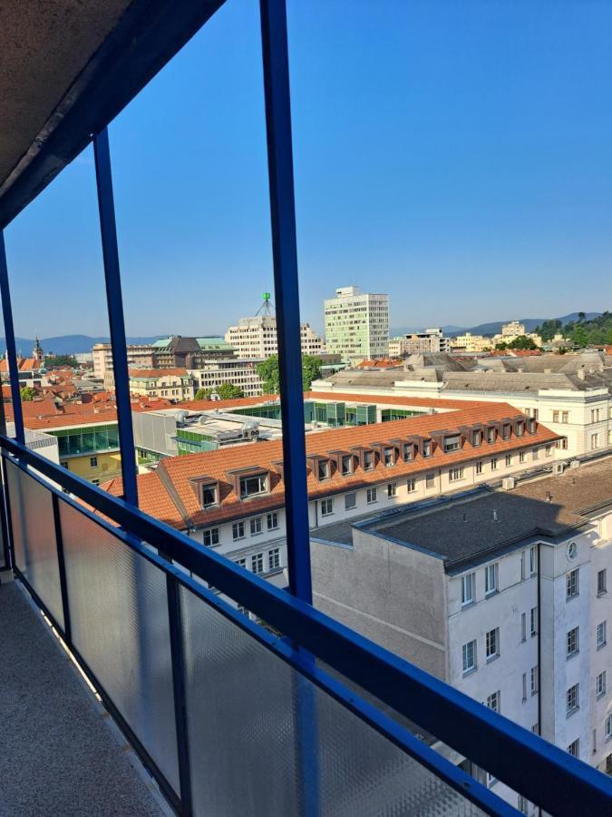 Ljubljana Center With A Castle View, Parkingアパートメント エクステリア 写真